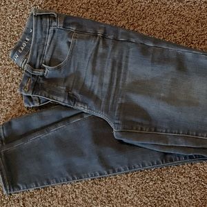 American Eagle skinny jeans